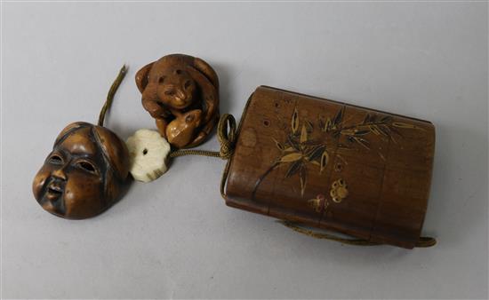 A Japanese cherrywood inro, manja and a vegetable ivory necklace